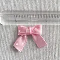 Lazo rosa de lunares para accesorios DIY con escala que muestra 2,5 cm de ancho - Rosa con lunares blancos (1)