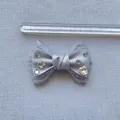 Fiocco in raso grigio argento da 6,5 cm con pizzo e strass per accessori per capelli - Grigio Argento