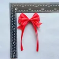 Nœud en satin rouge pour accessoires lolita et pinces à cheveux, 10 cm sur fond bleu clair - Style Triple Couche Rouge (8)