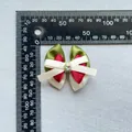 Nœud multicouche avec strass en cœur et règle pour mesurer les dimensions exactes - Vert Armée Rouge Blanc (1)
