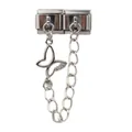 Macro-detail van de Italiaanse armbandlink met zilveren vlinderhanger en kristallen accenten - Holle Vlinder (000065-17)