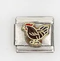 Detalle macro de un eslabón para pulsera italiana con diseño de gallo en esmalte - Estilo Gallo Marrón Oscuro (003-22)