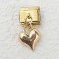Macro shot of Italian gold heart charm with modular stainless steel base for bracelets - Classic Heart Style (8)