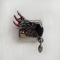 Détail du charme italien aile de chauve-souris gothique avec gemme noire et dégradé rouge - Style Aile 1