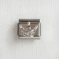Détail macro du maillon de breloque italienne en acier poli avec couronne et strass - Couronne