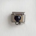 Détail du maillon de bracelet italien avec cristal cœur noir et design de cornes de diable - Style Cœur 5