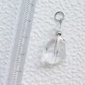 Makroaufnahme geometrischer Acryl-Anhänger mit Lineal zur Größenbestimmung ca. 2cm - Unregelmäßiger klarer geometrischer Anhänger (28)