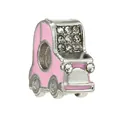 Dettaglio ravvicinato di un charm per auto in smalto rosa con cristalli bianchi lucidi - Mini Auto Rosa