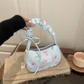 Sac à main bleu clair fleuri avec poignées plissées et motif rose pour femme - Bleu