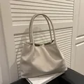 Borsa tote vintage beige minimalista in pelle sintetica per moda femminile - Beige