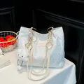 Sac fourre-tout blanc à motif d'étoiles avec chaîne dorée et porte-clés nuage doux - Avec Pendentif / Blanc