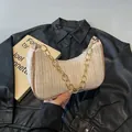 Beige geweven halve maan tas met gouden grove schakelketting voor mode 2025 - Khaki