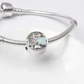 Silbernes Schlangen-Armband mit blauem Herzanhänger und funkelnden Zirkonsteinen - Vierblättriges Kleeblatt Perle mit Großem Loch / Hellgrün