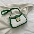 Bolso de hombro cuadrado minimalista en blanco y verde con diseño de rombos acolchados - Estilo Acolchado en Contraste Blanco Y Verde / Verde