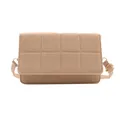 Rechteckige Filztasche in Kamelbraun mit Gittermuster-Prägung und goldenen Beschlägen - Khaki