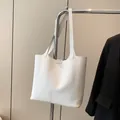 Minimalist white tote bag in lychee texture leather with wide shoulder strap - No Pendant / White