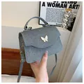 Petit sac en tweed bleu-gris avec boucle papillon en émail blanc et bandoulière - Argent