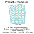 Adesivi murali margherite e cuori per vetri camera, set di due fogli bianchi da 29x21cm - Motivo Margherita Cuore / 29*21cm*2pcs