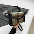Borsa a mano vintage in lana scozzese verde e marrone con finiture in pelle nera - Verde
