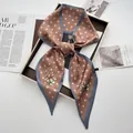 Seidenschal mit Punkten und Blumenmuster in Hellbraun für vielseitiges Styling - Khaki