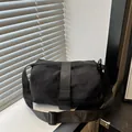 Bolso de hombro negro en tela Oxford con correa ancha y hebilla de estilo casual - Negro