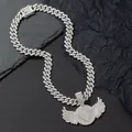 Collar de cadena cubana hip-hop con colgante de alas de ángel sobre fondo negro - Colgante Y Cadena Cubana / Plateado