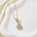 Collier lettre G doré orné de zircons brillants avec une chaîne torsadée élégante - Lettre G