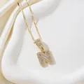 Collier en cuivre plaqué or avec un pendentif lettre N serti de cristaux brillants - Lettre N