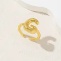 Anello regolabile in oro lucido con un design minimalista dell'alfabeto con lettera G 3D - Oro Lettera-G