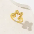 Anello regolabile placcato oro con design lucido della lettera M in stile lava - Oro Lettera-M