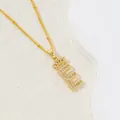 Collier avec pendentif lettre E dorée avec couronne et zircons brillants - Lettre E