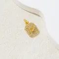Luxuriöser goldener Rechteck-Anhänger mit Buchstabe O und Zirkonia-Mikropflaster - Buchstabe O