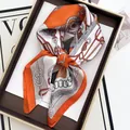 Seidiges Halstuch in Orange und Grau mit klassischem Ketten- und Seilmuster-Print - Orange Grau Nautischer Seilstil (1)