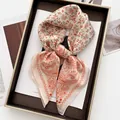 Luxuriöses Blumen- und Paisley-Seidentuch in eleganter Geschenkbox für Damen Frühlingsmode - Orangerot / Beige Orangerot Paisley Blumenmuster