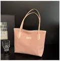 Pink woven tote bag with FASHION & BAGS leather label and double shoulder straps - Pink