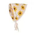 Detail van gehaakte driehoekige hoofddoek met madeliefjes en gebreide textuur - Wit Geel Zonnebloem Bandana