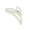 Vue détaillée de l'incrustation de perles sur la pince à cheveux ivoire en forme de cœur - Croissant Fin (A0294) / 10.8cm / Blanc Cassé