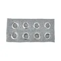 Détail du bandeau en maille côtelée grise avec huit œillets métalliques argentés style punk - Gris Foncé Rayé Grands Trous