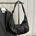 Bolso hobo negro plisado en cuero sintético con diseño de correa anudada casual - Negro