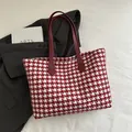 Sac cabas classique à motif pied-de-poule rouge et blanc avec anses en cuir rouge foncé - Rouge