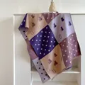Bufanda de punto con bloques morados y caquis, patrones de gatos y lunares blancos - 180x65cm / Azul y Púrpura