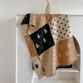 Bufanda de cachemira multicolor con siluetas de gatos y lunares con flecos finos - 180x65cm / Caqui Negro