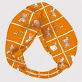 Detalle de diadema de yoga de seda naranja con estampado de caballos y cinturones retro - Naranja
