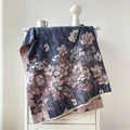 Chal de cachemir floral en azul marino y lila con flecos suaves para la oficina - 190x65cm / Azul