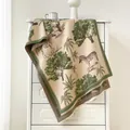 Dettaglio sciarpa invernale effetto cashmere con stampe giungla di zebre e palme - 190x65cm / Verde