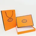 Caja de regalo naranja premium con bolsa a juego y elegantes bordes negros de contraste - Caja Y Bolso De Mano / Naranja