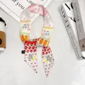 Pañuelo fino de seda satinada con diseño geométrico rojo y tótem de caballo - Estilo de Bestia Mítica de Cuadros Rojos y Amarillos (PD2504-1)