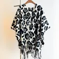 Imitation cashmere shawl with black and white leopard print and fringed tassels - Tops / 170x110cm / Black and White