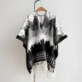 Black and white knit poncho with geometric textures and elegant white fringe details - Black & White / 170x110cm（750g）