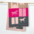Detail of color-block horse pattern scarf with soft texture and refined fringe edges - 180x65cm / Pink
